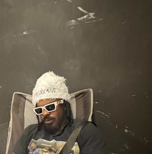 SLUR!CANE DISTRESSED SKULLY WHITE (BEANIE)