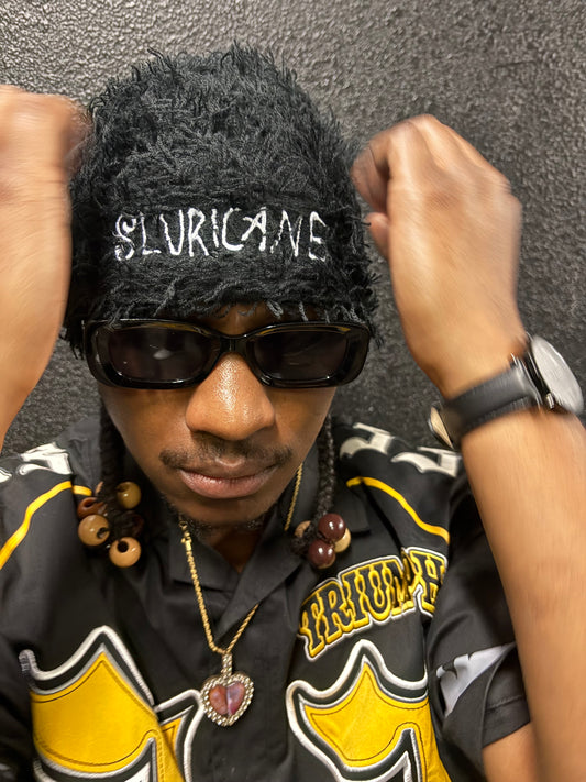 SLUR!CANE DISTRESSED SKULLY BLACK (BEANIE)