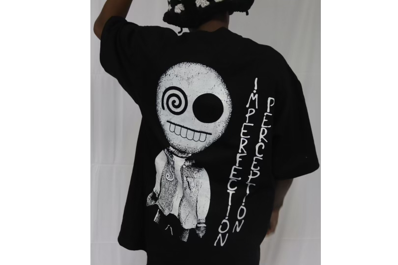 UZUMAKU BLACK (T-Shirt)